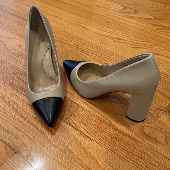 NIB Banana Republic Block Heel Mad - Picture 2 of 4